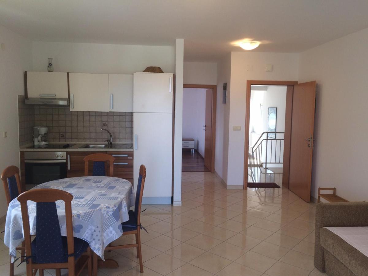 Apartments Malinska - Apartment 4 מראה חיצוני תמונה