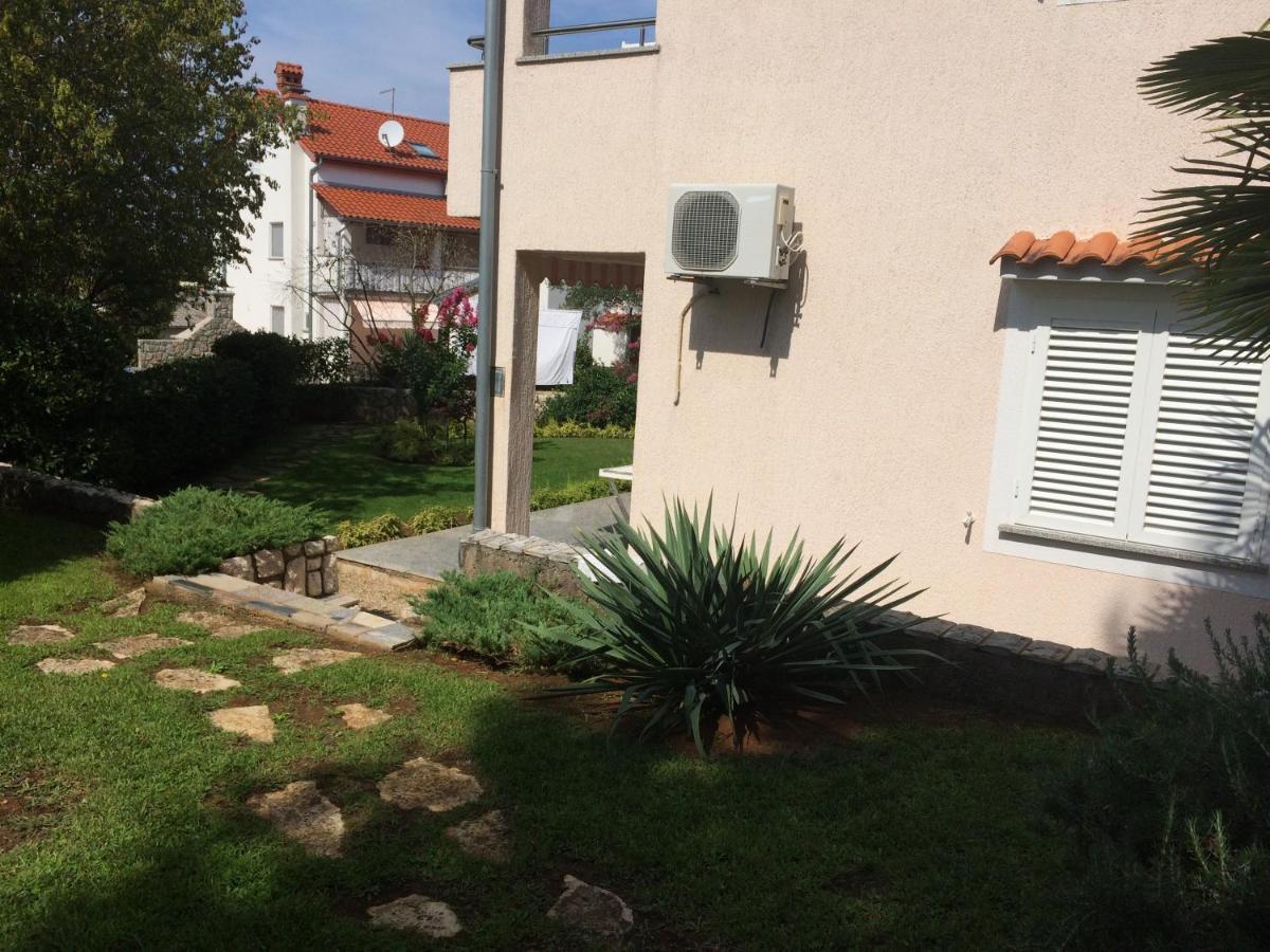 Apartments Malinska - Apartment 4 מראה חיצוני תמונה